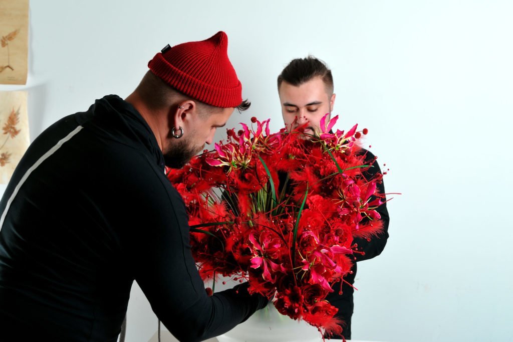 Андрей Филоненко  @botanenkin  и Максим Вотяков   @maks_flor за работой