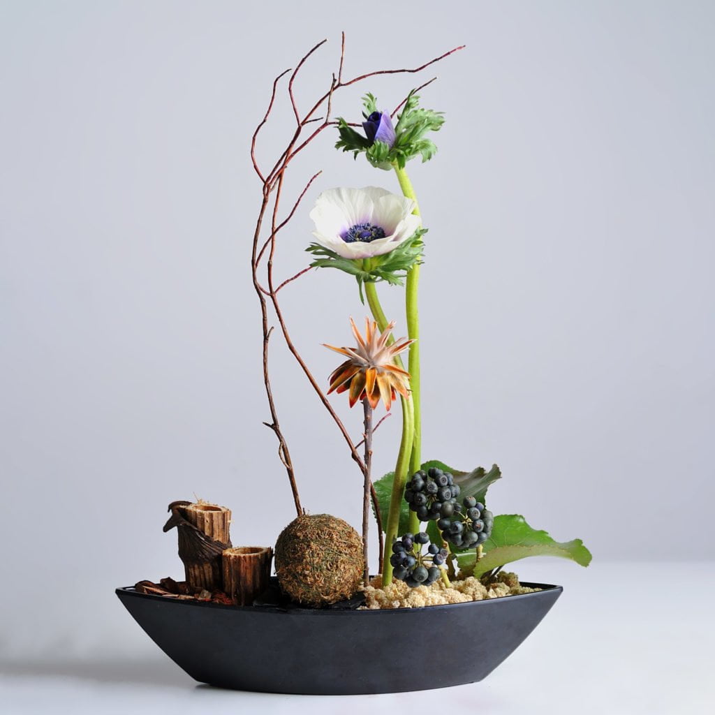  Композиция с использованием Анемоны 