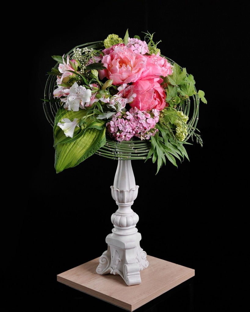 Курсы флористики в Казани. Каркасные букеты студентов курса "Профессия флорист".