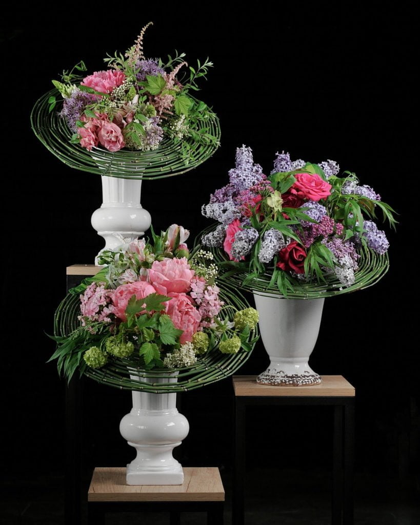 Каркасные букеты студентов курса "Профессия флорист"