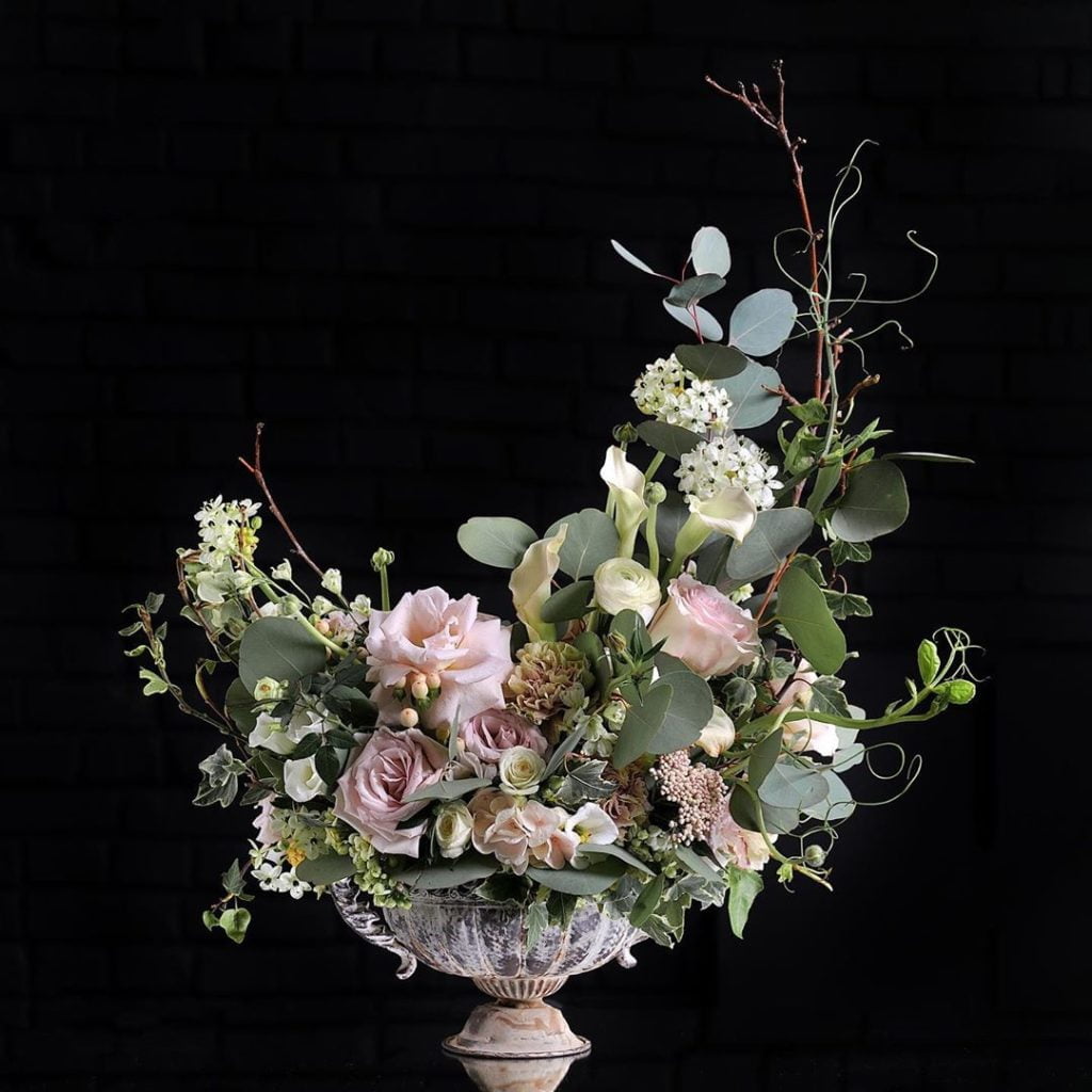 Максим Вотяков @maks_flor. Курсы флористики. Букеты Казань. Комнатные растения Казань.