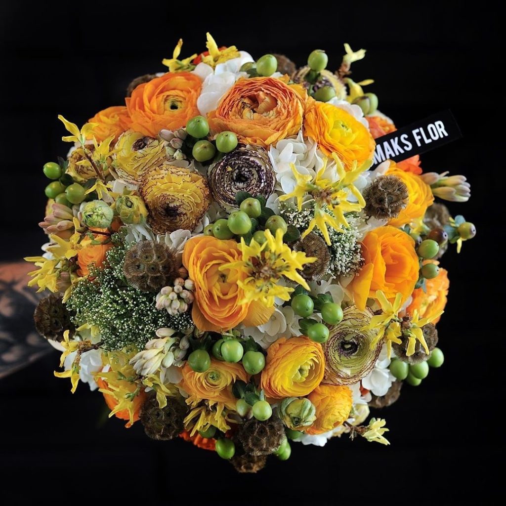 Идеальный круглый букет от Макса!