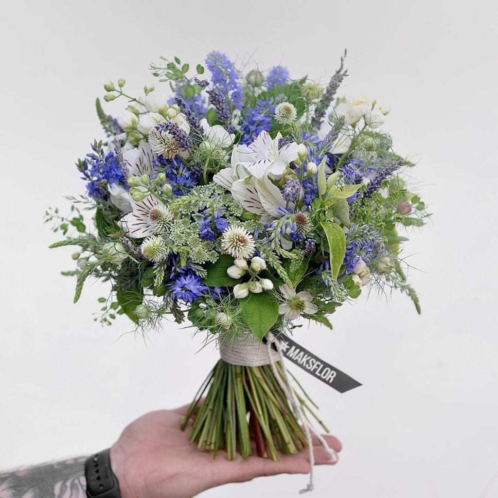 Идеальный круглый букет от Макса!