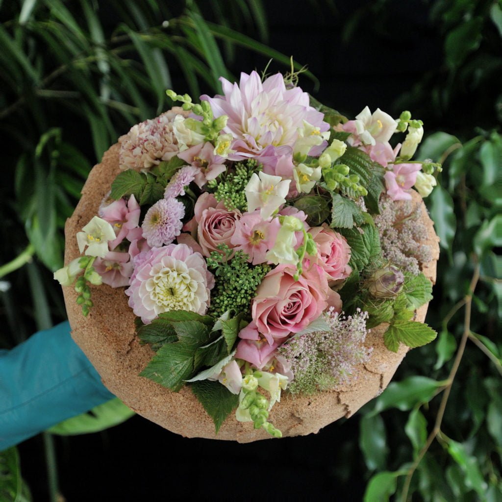 Каркасный осенний букет. Студента Казанской школы флористики!