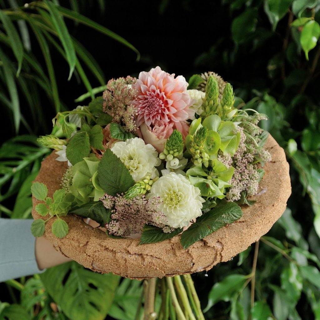 Каркасный осенний букет. Студента Казанской школы флористики!