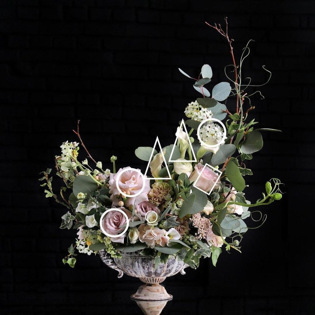 Копозитция с круглым, прямоуголным, треугольным габитусом