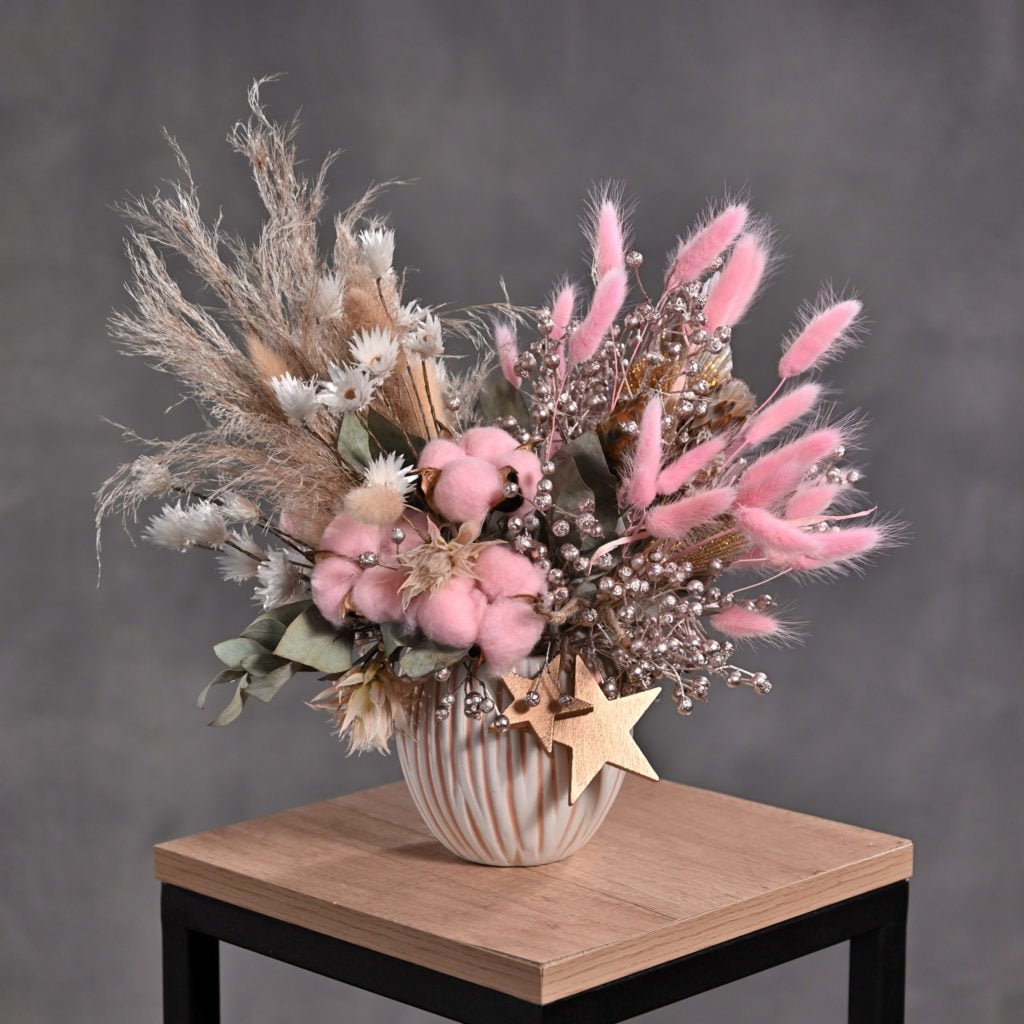 Композиция из сухоцветов